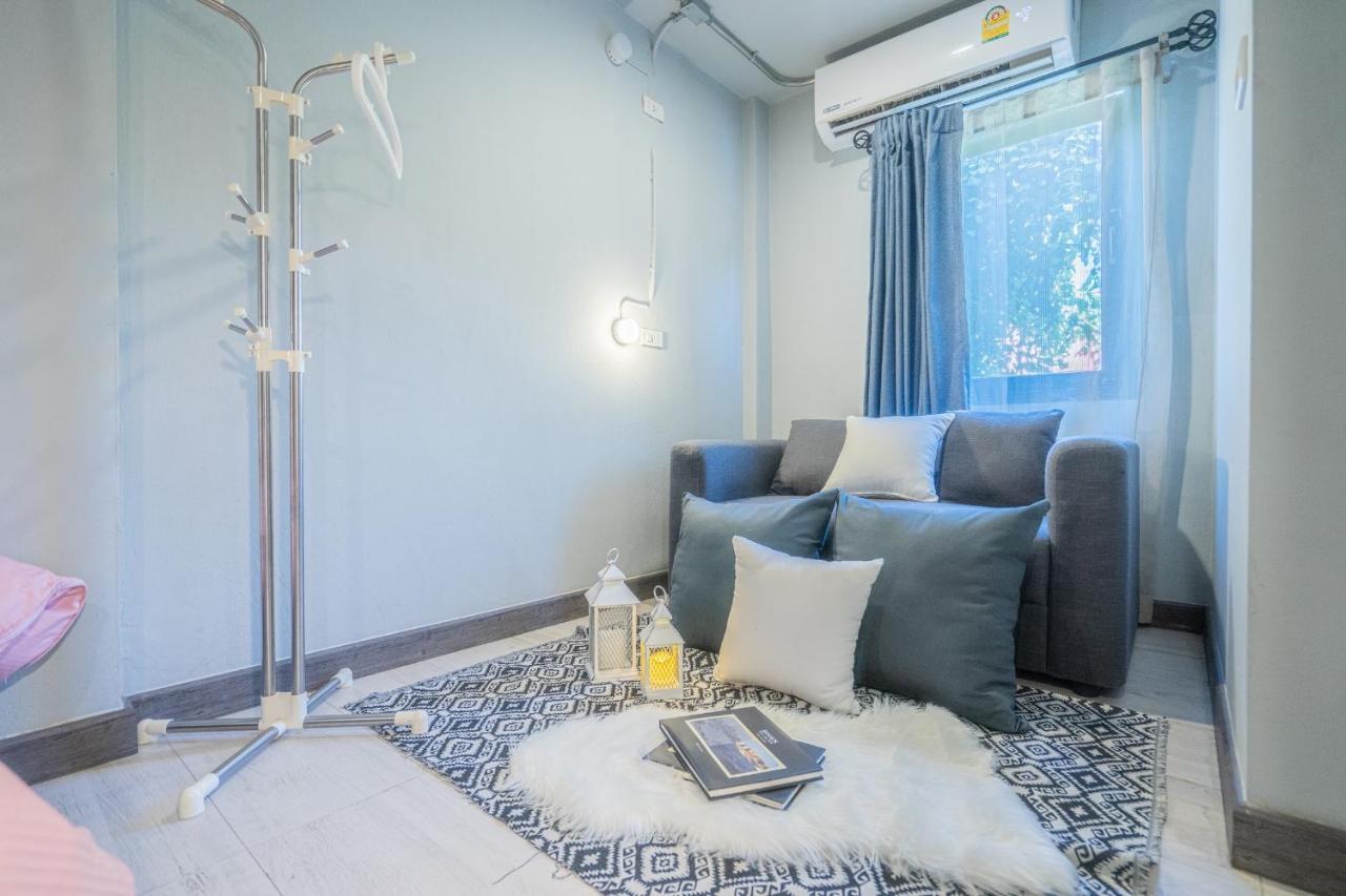 Warm Casa Chiangmai Hostel Чиангмай Екстериор снимка